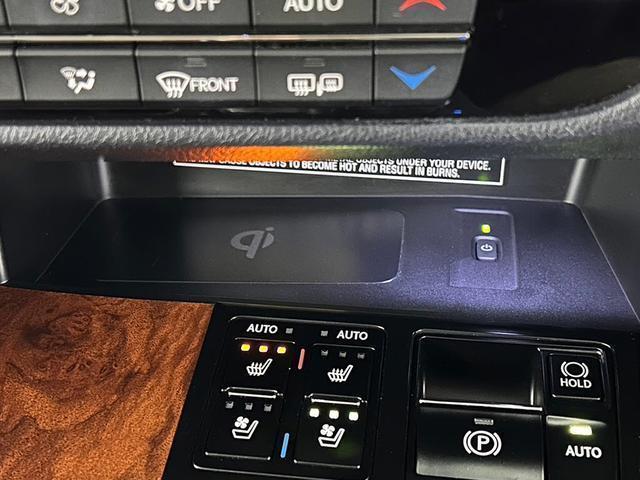 RX RX450hL (禁煙車)(サンルーフ)(7人乗り)(リアエンター)(4WD)(レクサスセーフティシステム+)(パノラミックビュー)(BSM)(HUD)(プリクラッシュ)(レーダークルーズ)(黒本革)(冷暖房シート)(50枚目)