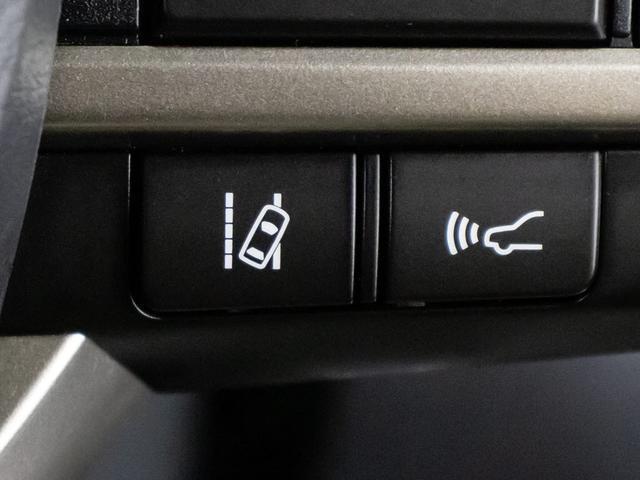 RX RX450hL (禁煙車)(サンルーフ)(7人乗り)(リアエンター)(4WD)(レクサスセーフティシステム+)(パノラミックビュー)(BSM)(HUD)(プリクラッシュ)(レーダークルーズ)(黒本革)(冷暖房シート)(51枚目)