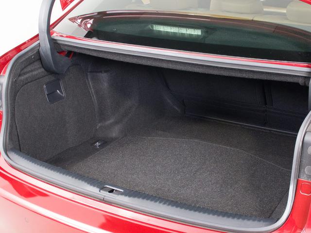 ＩＳ ＩＳ３００ｈ　Ｆスポーツ　（禁煙車）（整備記録簿２２枚）（サンルーフ）（レーダークルーズ）（プリクラッシュ）（ＬＤＡ）（ＢＳＭ）（クリアランスソナー）（茶本革）（シートヒーター）（エアシート）（ＬＥＤヘッドライト）（ＳＤナビ）（24枚目）