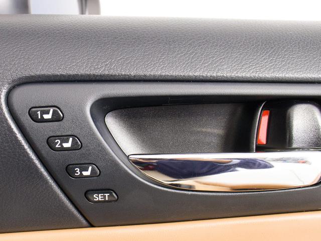 ＩＳ ＩＳ３００ｈ　Ｆスポーツ　（禁煙車）（整備記録簿２２枚）（サンルーフ）（レーダークルーズ）（プリクラッシュ）（ＬＤＡ）（ＢＳＭ）（クリアランスソナー）（茶本革）（シートヒーター）（エアシート）（ＬＥＤヘッドライト）（ＳＤナビ）（39枚目）