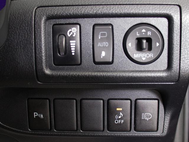 CT CT200h クリエイティブ テキスタイルインテリア (禁煙車)(スピンドルエアロ)(特別仕様車)(クリアランスソナー)(専用L-TEXシート)(LEDヘッドライト)(オートクルーズ)(シートヒーター)(HDDナビ)(バックカメラ)(Bluetooth)(7枚目)