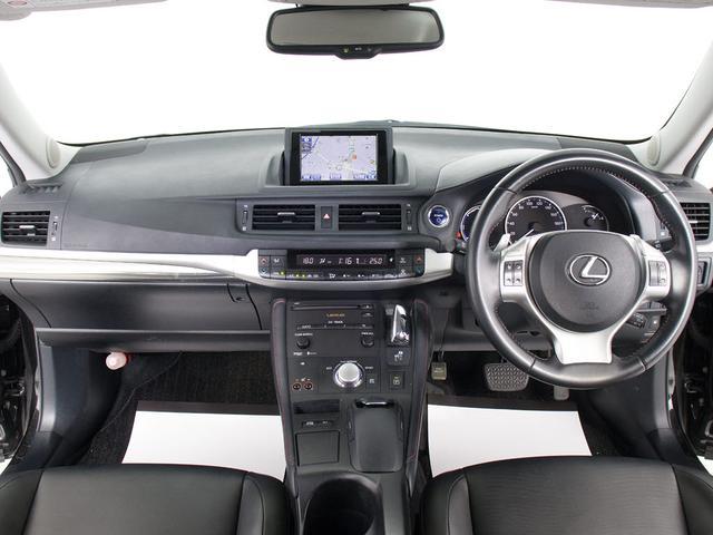 CT CT200h クリエイティブ テキスタイルインテリア (禁煙車)(スピンドルエアロ)(特別仕様車)(クリアランスソナー)(専用L-TEXシート)(LEDヘッドライト)(オートクルーズ)(シートヒーター)(HDDナビ)(バックカメラ)(Bluetooth)(18枚目)