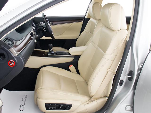 GS GS300h バージョンL (ドライバーモニター)(レーダークルーズ)(プリクラッシュ)(BSM)(クリアランスソナー)(ベージュ本革シート)(シートヒーター)(エアシート)(後席コントロールパネル)(シートメモリー)(26枚目)