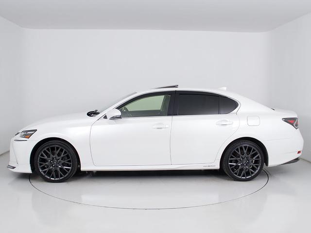 １９インチアルミ！！アルミホイールの変更も可能です！お客様のお好みの１台を作成可能となります！※詳細はスタッフまでお尋ねください。