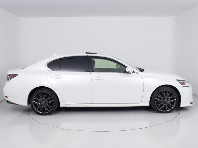 １９インチアルミ！！アルミホイールの変更も可能です！お客様のお好みの１台を作成可能となります！※詳細はスタッフまでお尋ねください。