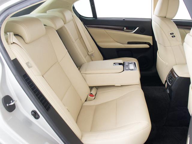 ＧＳ ＧＳ４５０ｈ　バージョンＬ　（禁煙車）（ドライバーモニター）（レーダークルーズ）（プリクラッシュ）（障害物センサー）（パワートランク）（ベージュ本革）（冷暖房シート）（後席コントロールパネル）（オットマン）（ＬＥＤヘッドライト）（28枚目）