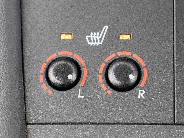 ＣＴ ＣＴ２００ｈ　Ｆスポーツ　（禁煙）（黒本革）（シートヒーター）（シートメモリー）（パワーシート）（ＬＥＤヘッドライト）（１７インチＡＷ）（ＨＤＤマルチナビ）（Ｂｌｕｅｔｏｏｔｈ）（バックモニター）（オートクルーズコントロール）（6枚目）