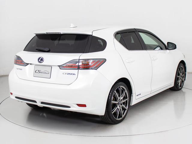 ＣＴ ＣＴ２００ｈ　バージョンＣ　（モデリスタ１８インチアルミホイール）（シートヒーター）（ＬＥＤヘッドライト）（ブラックファブリック）（オートクルーズコントロール）（ＨＤＤマルチナビ）（Ｂｌｕｅｔｏｏｔｈオーディオ）（バックカメラ）（14枚目）