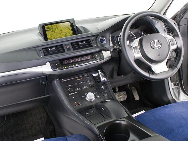 ＣＴ ＣＴ２００ｈ　バージョンＣ　（禁煙車）（ワンオーナー）（クリアランスソナー）（シートヒーター）（ＬＥＤヘッドライト）（ファブリックシート）（オートクルーズコントロール）（ＨＤＤマルチナビ）（フルセグ）（Ｂｌｕｅｔｏｏｔｈ）（27枚目）