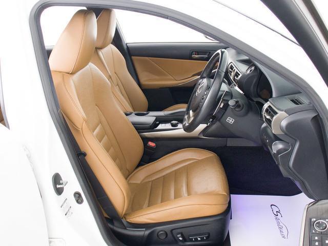 ＩＳ ＩＳ３００ｈ　Ｆスポーツ　（レーダークルーズ）（プリクラッシュ）（クリアランスソナー）（ＢＳＭ）（茶本革）（シートヒーター）（エアシート）（シートメモリー）（パワーシート）（ＬＥＤヘッドライト）（ＳＤマルチナビ）（26枚目）