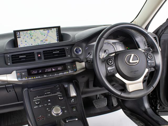 ＣＴ ＣＴ２００ｈ　バージョンＣ　（記録簿１２枚）（最終後期型）（サンルーフ）（全画面ＳＤナビ）（セーフティシステム）（レーダークルーズ）（プリクラッシュ）（ＬＤＡ）（シートヒーター）（パワーシート）（ＬＥＤライト）（バックモニター）（36枚目）