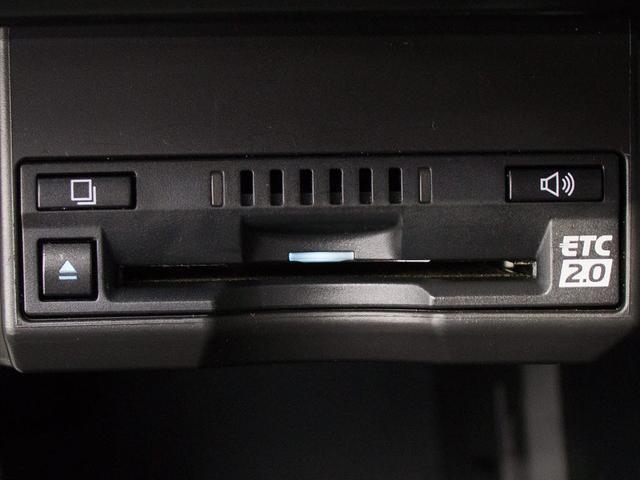 ★ＥＴＣ２．０が装備されています！！社外品とは違い収まりの良いデザインが人気！高速道路を利用する際は必需品ですよね！！ストレス無く料金所を通過出来ます！！