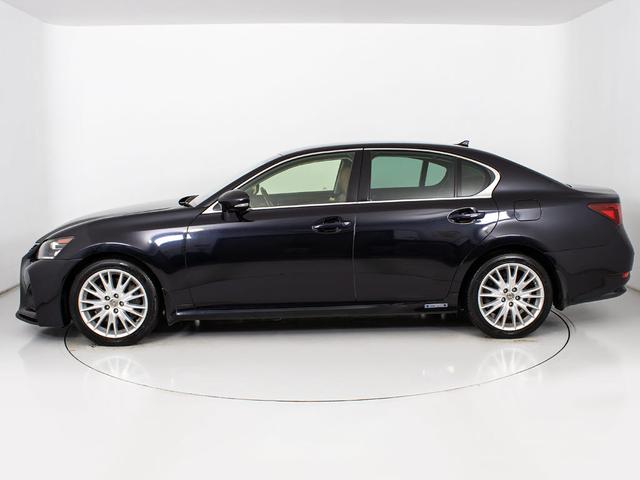 社外アルミホイール取付・スピンドルエアロ取付・各メーカーエアロ取付・車高調・ローダウン・ライトカスタム・スモークフィルム施工ＯＫ！お気軽にご相談下さい！