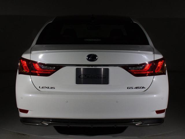 クリアランスソナーが付いています！フロント＆リアにセンサーがあり、障害物に近づくと警告音が鳴りドライバーへお知らせ！すごく便利な人気装備です！！