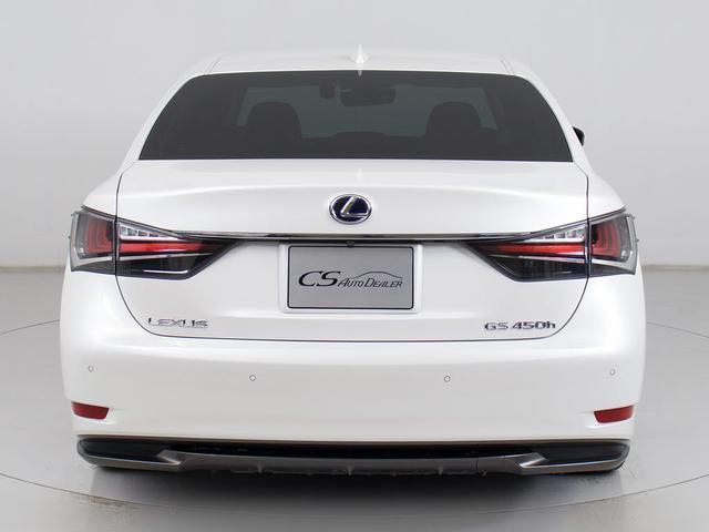 クリアランスソナーが付いています！フロント＆リアにセンサーがあり、障害物に近づくと警告音が鳴りドライバーへお知らせ！すごく便利な人気装備です！！