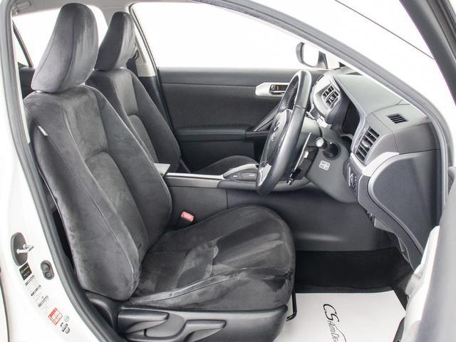 ★快適シートヒーターを装備しています！高級車ならではの装備です！シートが暖まる機能！寒い冬も快適にご乗車頂けますよ！！