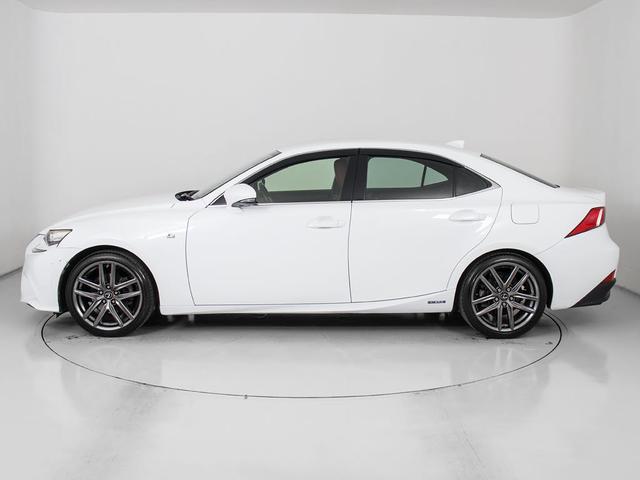 ＩＳ ＩＳ３００ｈ　Ｆスポーツ　（禁煙）（レーダークルーズ）（プリクラッシュ）（ＬＤＡ）（ＢＳＭ）（シートヒーター）（エアシート）（ステアリングヒーター）（赤本革）（１８インチアルミホイール）（ＬＥＤヘッドライト）（ＳＤマルチナビ）（14枚目）