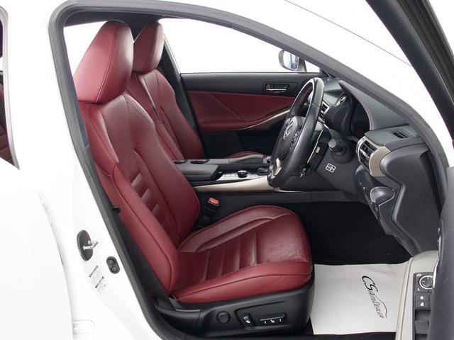 ＩＳ ＩＳ３００ｈ　Ｆスポーツ　（禁煙）（レーダークルーズ）（プリクラッシュ）（ＬＤＡ）（ＢＳＭ）（シートヒーター）（エアシート）（ステアリングヒーター）（赤本革）（１８インチアルミホイール）（ＬＥＤヘッドライト）（ＳＤマルチナビ）（26枚目）