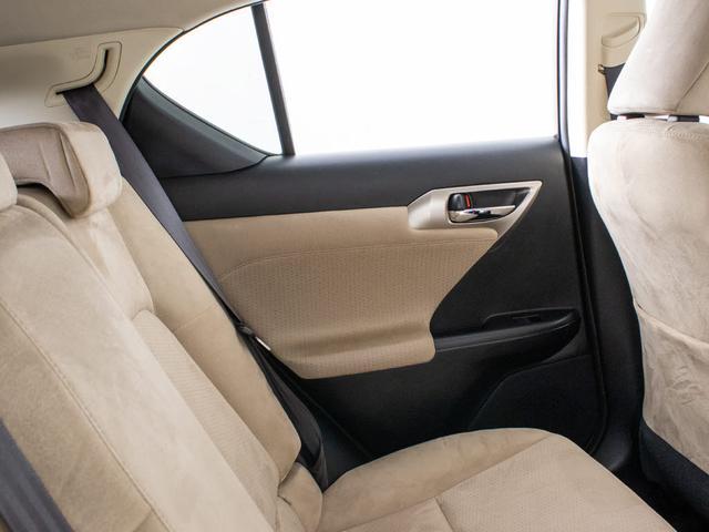 CT CT200h バージョンC (記録簿12枚)(最終後期型)(サンルーフ)(全画面SDナビ)(セーフティシステム)(レーダークルーズ)(プリクラッシュ)(LDA)(シートヒーター)(パワーシート)(LEDライト)(バックモニター)(33枚目)