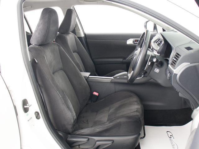 ＣＴ ＣＴ２００ｈ　バージョンＣ　（禁煙車）（点検整備記録簿２１枚）（スピンドルエアロカスタム）（シートヒーター）（連眼ＬＥＤライト）（オートクルーズコントロール）（ファブリックシート）（１７インチＡＷ）（ＨＤＤナビ）（ＤＶＤ再生可）（32枚目）