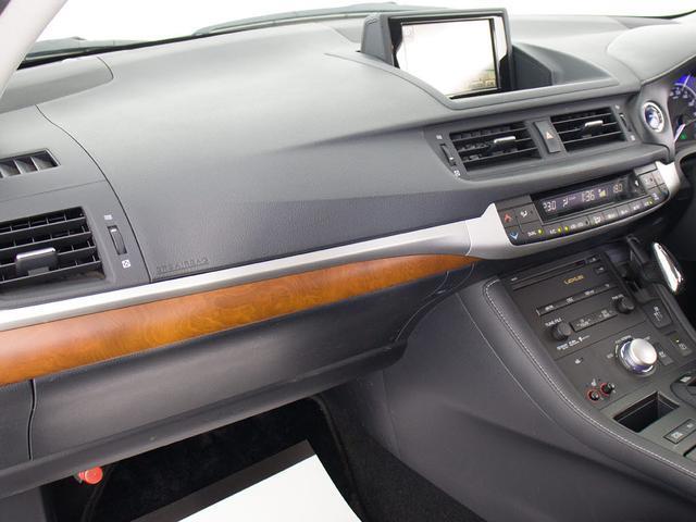 ＣＴ ＣＴ２００ｈ　バージョンＣ　（禁煙車）（点検整備記録簿２１枚）（スピンドルエアロカスタム）（シートヒーター）（連眼ＬＥＤライト）（オートクルーズコントロール）（ファブリックシート）（１７インチＡＷ）（ＨＤＤナビ）（ＤＶＤ再生可）（36枚目）