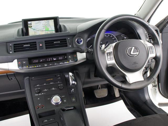 ＣＴ ＣＴ２００ｈ　バージョンＣ　（禁煙車）（点検整備記録簿２１枚）（スピンドルエアロカスタム）（シートヒーター）（連眼ＬＥＤライト）（オートクルーズコントロール）（ファブリックシート）（１７インチＡＷ）（ＨＤＤナビ）（ＤＶＤ再生可）（38枚目）