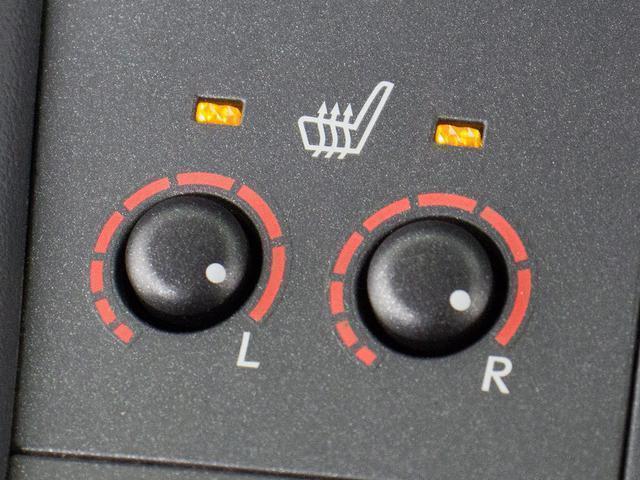 ＣＴ ＣＴ２００ｈ　バージョンＬ　（点検整備記録簿１６枚）（ＦスポーツスピンドルエアＶｅｒ）（クリアランスソナー）（黒本革シート）（ＬＥＤライト）（シートヒーター）（電動シート）（クルーズコントロール）（ＨＤＤマルチナビ）（6枚目）