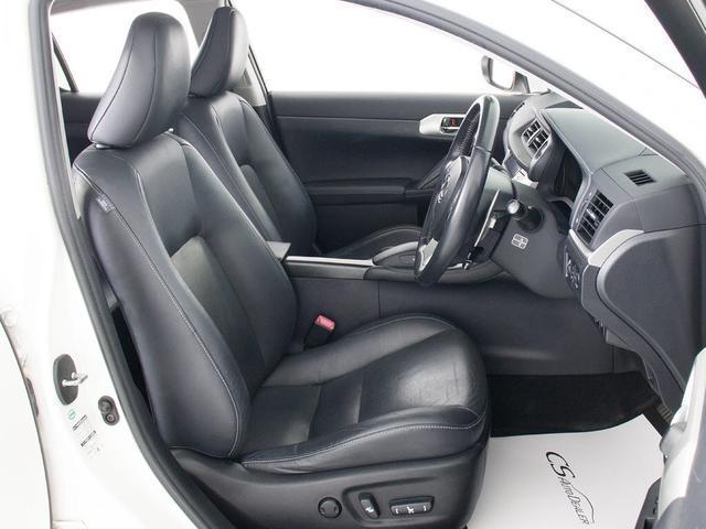 ＣＴ ＣＴ２００ｈ　バージョンＬ　（禁煙）（サンルーフ）（整備記録簿２３枚）（新品スピンドルエアロ）（黒本革）（シートヒーター）（シートメモリー）（障害物センサー）（オートクルーズ）（ＬＥＤヘッドライト）（ＨＤＤマルチナビ）（17枚目）