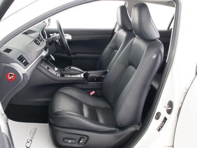 ＣＴ ＣＴ２００ｈ　バージョンＬ　（禁煙）（サンルーフ）（整備記録簿２３枚）（新品スピンドルエアロ）（黒本革）（シートヒーター）（シートメモリー）（障害物センサー）（オートクルーズ）（ＬＥＤヘッドライト）（ＨＤＤマルチナビ）（18枚目）