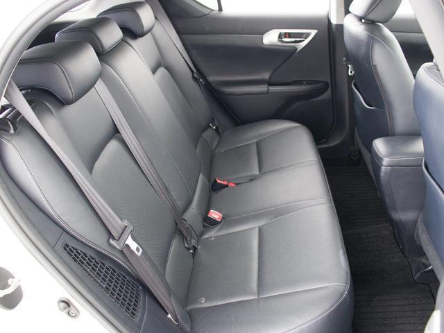 ＣＴ ＣＴ２００ｈ　バージョンＬ　（禁煙）（サンルーフ）（整備記録簿２３枚）（新品スピンドルエアロ）（黒本革）（シートヒーター）（シートメモリー）（障害物センサー）（オートクルーズ）（ＬＥＤヘッドライト）（ＨＤＤマルチナビ）（19枚目）