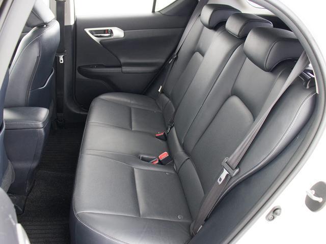 ＣＴ ＣＴ２００ｈ　バージョンＬ　（禁煙）（サンルーフ）（整備記録簿２３枚）（新品スピンドルエアロ）（黒本革）（シートヒーター）（シートメモリー）（障害物センサー）（オートクルーズ）（ＬＥＤヘッドライト）（ＨＤＤマルチナビ）（20枚目）