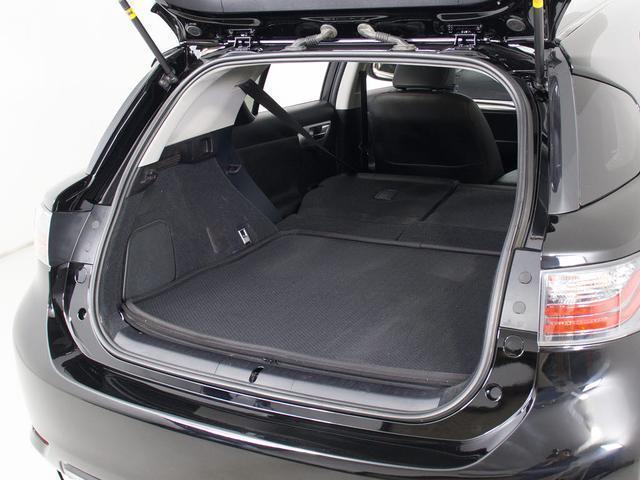 ＣＴ ＣＴ２００ｈ　クリエイティブ　テキスタイルインテリア　（禁煙車）（整備点検記録簿１３枚）（特別仕様）（サンルーフ）（新品スピンドルエアロ）（専用Ｌ－ＴＥＸシート）（シートヒーター）（シートメモリー）（パワーシート）（ＬＥＤヘッドライト）（オートクルーズ）（29枚目）