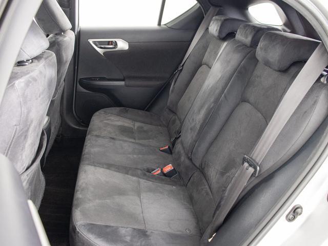 ＣＴ ＣＴ２００ｈ　Ｆスポーツ　（整備点検記録簿１４枚）（スピンドルエアロ）（新品スタッドレスタイヤ付）（シートヒーター）（ＬＥＤヘッドライト）（オートクルーズコントロール）（ＨＤＤマルチナビ）（フルセグＴＶ）（Ｂｌｕｅｔｏｏｔｈ）（30枚目）