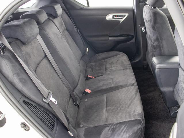 ＣＴ ＣＴ２００ｈ　Ｆスポーツ　（禁煙車）（ＬＥＤヘッドライト）（クリアランスソナー）（ブラックファブリックシート）（シートヒーター）（オートクルーズ）（１７インチＡＷ）（ＨＤＤマルチナビ）（Ｂｌｕｅｔｏｏｔｈ）（バックカメラ）（25枚目）