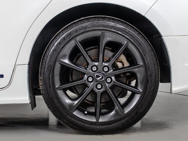 ＣＴ ＣＴ２００ｈ　Ｆスポーツ　（禁煙車）（ワンオーナー）（点検整備記録簿１２枚）（新品黒本革シート）（モデリスタエアロ）（４本出しマフラー）（シートヒーター）（ＬＥＤヘッドライト）（オートクルーズコントロール）（ＨＤＤマルチナビ）（26枚目）