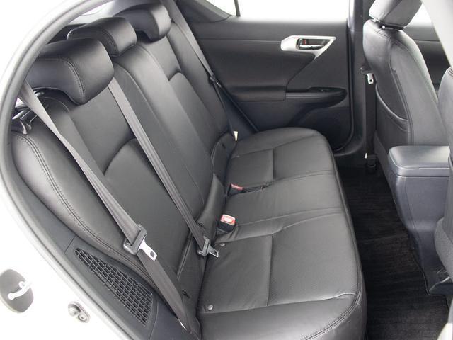 ＣＴ ＣＴ２００ｈ　Ｆスポーツ　（禁煙車）（ワンオーナー）（点検整備記録簿１２枚）（新品黒本革シート）（モデリスタエアロ）（４本出しマフラー）（シートヒーター）（ＬＥＤヘッドライト）（オートクルーズコントロール）（ＨＤＤマルチナビ）（35枚目）