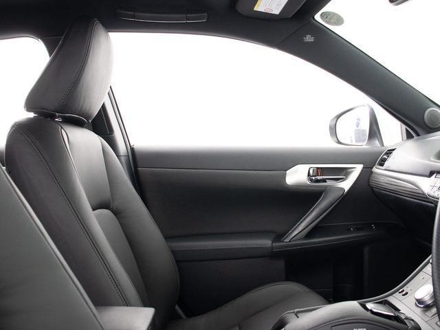 ＣＴ ＣＴ２００ｈ　Ｆスポーツ　（禁煙車）（ワンオーナー）（点検整備記録簿１２枚）（新品黒本革シート）（モデリスタエアロ）（４本出しマフラー）（シートヒーター）（ＬＥＤヘッドライト）（オートクルーズコントロール）（ＨＤＤマルチナビ）（38枚目）