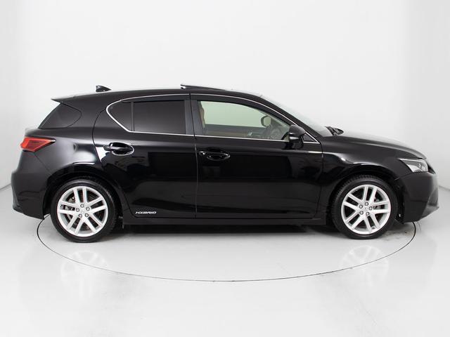 ＣＴ ＣＴ２００ｈ　バージョンＬ　（整備点検記録簿１１枚）（最終後期型）（全画面ＳＤナビ）（サンルーフ）（セーフティシステム）（レーダークルーズ）（衝突軽減）（ＬＤＡ）（新品タイヤ）（本革）（シートヒーター）（クリアランスソナー）（20枚目）