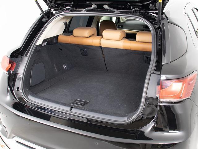 ＣＴ ＣＴ２００ｈ　バージョンＬ　（整備点検記録簿１１枚）（最終後期型）（全画面ＳＤナビ）（サンルーフ）（セーフティシステム）（レーダークルーズ）（衝突軽減）（ＬＤＡ）（新品タイヤ）（本革）（シートヒーター）（クリアランスソナー）（24枚目）