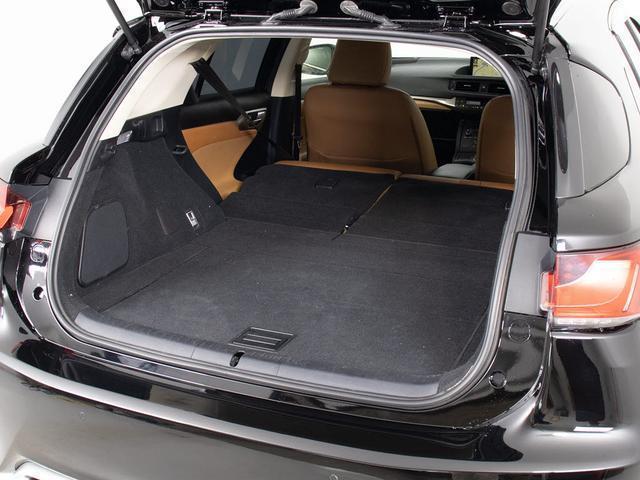 ＣＴ ＣＴ２００ｈ　バージョンＬ　（整備点検記録簿１１枚）（最終後期型）（全画面ＳＤナビ）（サンルーフ）（セーフティシステム）（レーダークルーズ）（衝突軽減）（ＬＤＡ）（新品タイヤ）（本革）（シートヒーター）（クリアランスソナー）（25枚目）