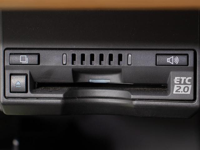 ＣＴ ＣＴ２００ｈ　バージョンＬ　（整備点検記録簿１１枚）（最終後期型）（全画面ＳＤナビ）（サンルーフ）（セーフティシステム）（レーダークルーズ）（衝突軽減）（ＬＤＡ）（新品タイヤ）（本革）（シートヒーター）（クリアランスソナー）（38枚目）