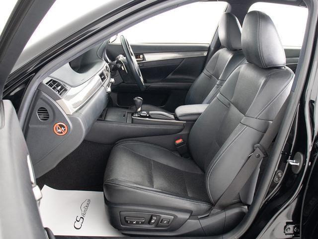 GS GS300h Fスポーツ (点検整備記録簿18枚)(スピンドルエアロ)(エアシート)(パワートランク)(LEDヘッドライト)(黒本革)(シートメモリー)(パワーシート)(HDDマルチナビ)(クルーズコントロール)(33枚目)