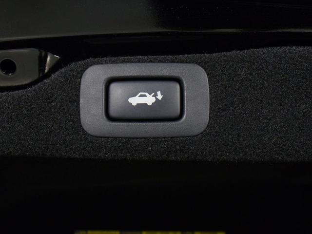 ＧＳ ＧＳ３５０　バージョンＬ　（新品スピンドル）（プリクラッシュ）（レーダークルーズ）（連眼ＬＥＤヘッドライト）（パワートランク）（クリアランスソナー）（黒本革）（エアシート）（シートヒーター）（バックカメラ）（ＨＤＤナビ）（7枚目）