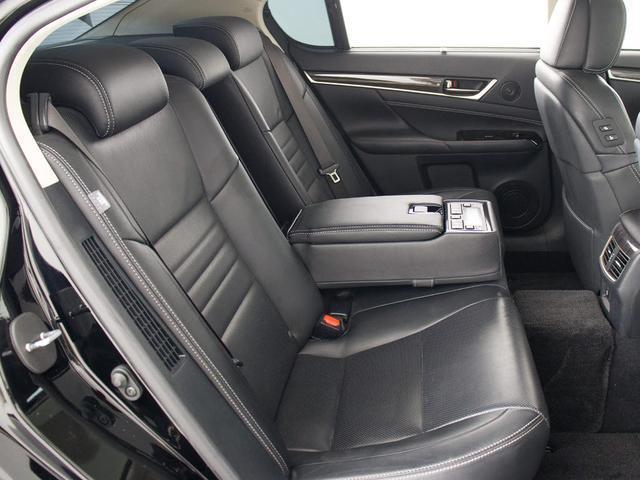 ＧＳ ＧＳ３００ｈ　バージョンＬ　（禁煙車）（モデリスタエアロ）（後期型）（サンルーフ）（ＢＳＭ）（パワートランク）（障害物センサー）（セーフティシステム＋）（衝突軽減）（レーダークルーズ）（ＬＫＡ）（黒本革）（ＬＥＤヘッドライト）（28枚目）