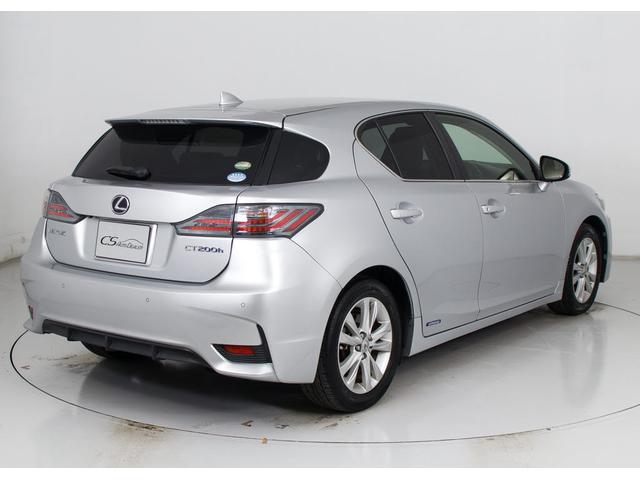 ＣＴ ＣＴ２００ｈ　バージョンＣ　（禁煙車）（後期型）（レーダークルーズ）（プリクラッシュ）（クリアランスソナー）（Ｌ－ＴＥＸシート）（シートヒーター）（シートメモリー）（ＳＤマルチナビ）（バックモニター）（Ｂｌｕｅｔｏｏｔｈ）（18枚目）