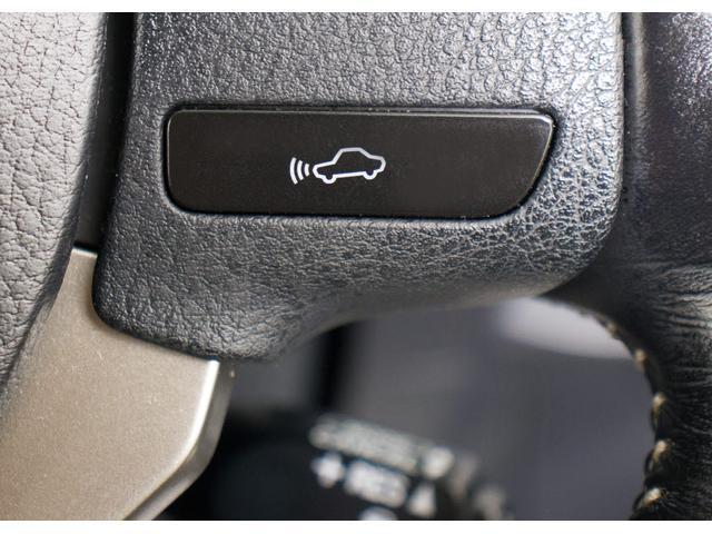 ���[�_�[�N���[�Y�R���g���[���@�@�~���g���[�_�[�ƒP��J�����Ő�s�Ԃ�F�����A�ԑ��ɉ������Ԋԋ�����ۂ��Ȃ���Ǐ]���s���x�����܂��B