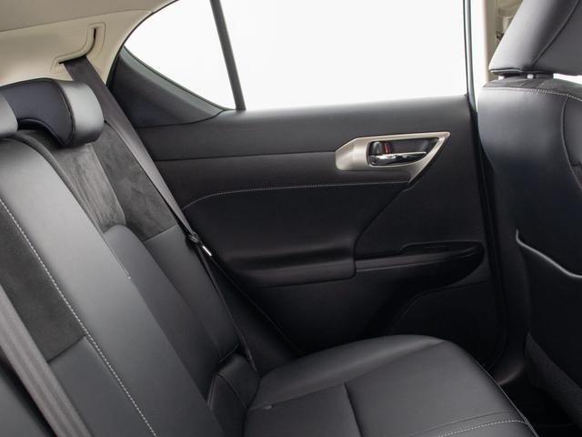 ＣＴ ＣＴ２００ｈ　バージョンＣ　（最終後期型）（全画面ＳＤナビ）（Ｌ－ＴＥＸシート）（１７インチアルミホイール）（レーダークルーズ）（プリクラッシュ）（ＬＤＡ）（シートヒーター）（シートメモリー）（電動シート）（ＬＥＤヘッドライト）（30枚目）