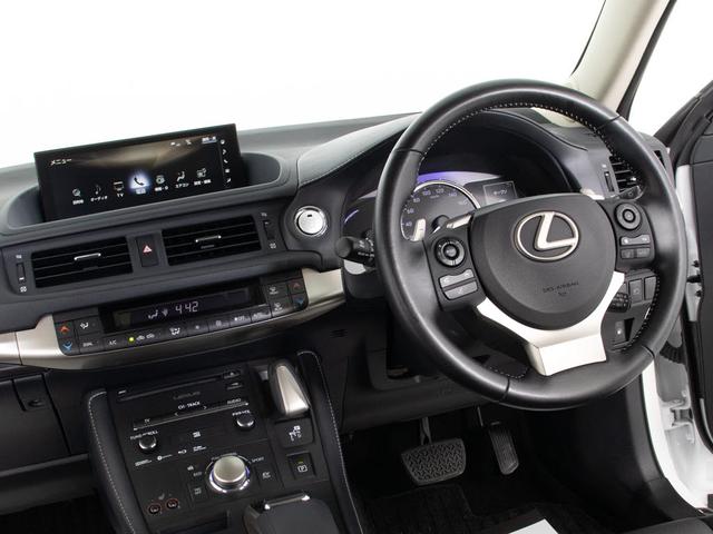 ＣＴ ＣＴ２００ｈ　バージョンＣ　（最終後期型）（全画面ＳＤナビ）（Ｌ－ＴＥＸシート）（１７インチアルミホイール）（レーダークルーズ）（プリクラッシュ）（ＬＤＡ）（シートヒーター）（シートメモリー）（電動シート）（ＬＥＤヘッドライト）（32枚目）