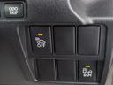 ★使いやすさや安全性を追求したステアリング周り!高級車ゆえにスイッチ類が多いのも特徴ですね!考え尽くされた配置ですぐに使いこなす事が出来ますのでご安心下さい!是非、体感してみて下さい!!