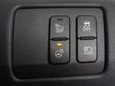 ★使いやすさや安全性を追求したステアリング周り!高級車ゆえにスイッチ類が多いのも特徴ですね!考え尽くされた配置ですぐに使いこなす事が出来ますのでご安心下さい!是非、体感してみて下さい!!